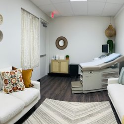 Sweet Peeks Imaging - 3D/4D Ultrasound - One of the offices
