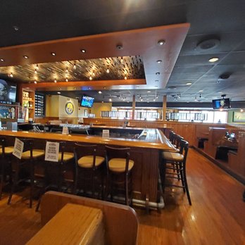 Outback Steakhouse - Outback`s bar area - Steakhouses Near Me - Aurora, Colorado Outback Steakhouse - Outback`s bar area - Steakhouses Near Me - Aurora, Colorado
