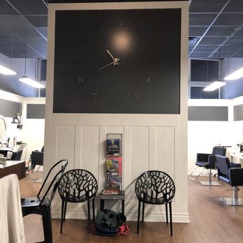Savvy Salon - Waiting seating area - Hair Salons Near Me - Siloam Springs, Arkansas Savvy Salon - Waiting seating area - Hair Salons Near Me - Siloam Springs, Arkansas