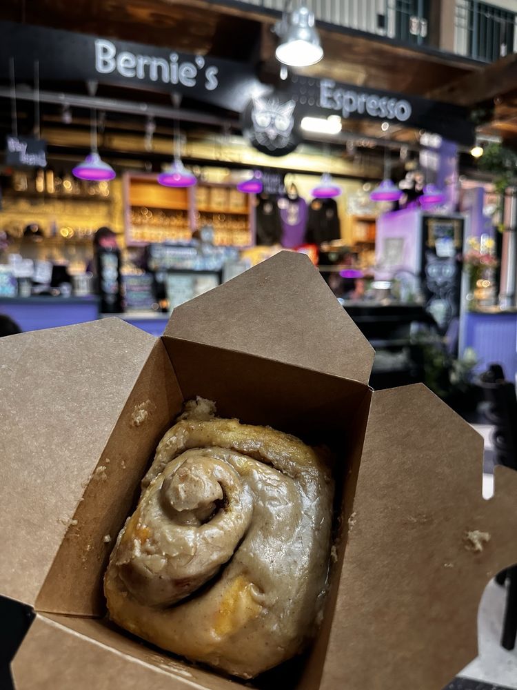 Bernie’s Espresso Logo