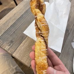 The Pink Bean Coffee - Cinnamon stick