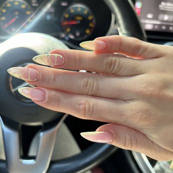 Juju's Nail & Spa - Nail Salons Near Me - Fresh Meadows, New York