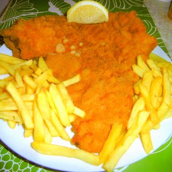 XXXLutz Restaurant - Wienerschnitzel and fries - Cafeteria Near Me - Vienna, 9