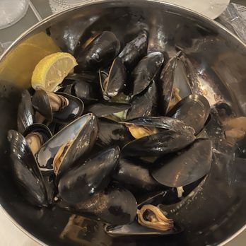 Steamers - Seafood Near Me - Southern Shores, North Carolina