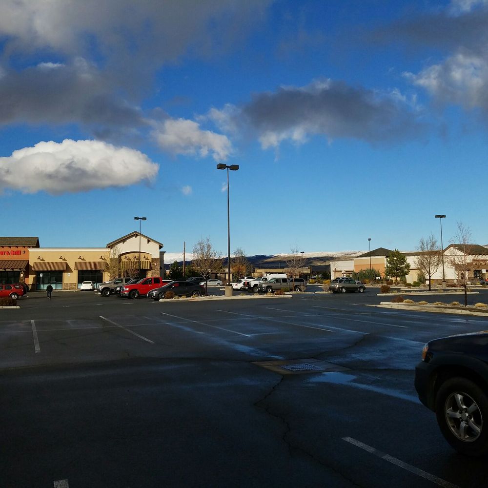 Eagle Landing - Shopping Centers Near Me - Sparks, Nevada