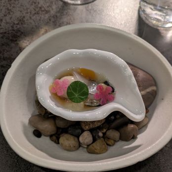 Luthun - Oyster - New American Near Me - New York, New York