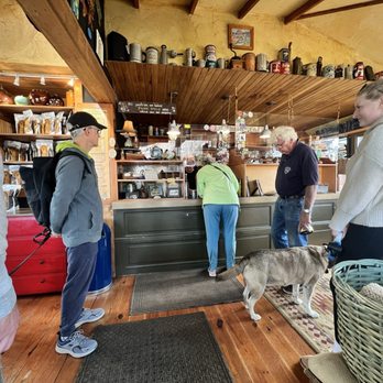Sleepy Monk Coffee Roasters - Inside, counter - Coffee Roasteries Near Me - Cannon Beach, Oregon Sleepy Monk Coffee Roasters - Inside, counter - Coffee Roasteries Near Me - Cannon Beach, Oregon