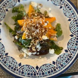 Mango goat cheese salad