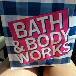 Bath & Body Works - SALE 75% OFF 7 Bottles of lotion for $24