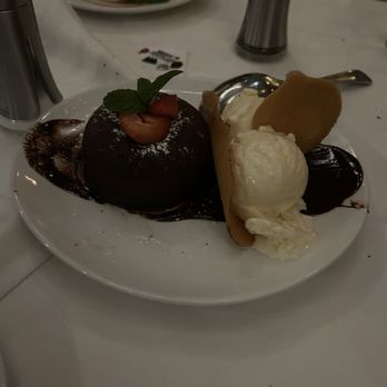 Fleming’s Prime Steakhouse & Wine Bar - Chocolate Lava Cake. - Steakhouses Near Me - Pasadena, California Fleming’s Prime Steakhouse & Wine Bar - Chocolate Lava Cake. - Steakhouses Near Me - Pasadena, California