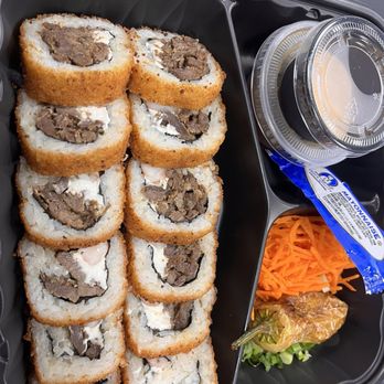 Culiacan Roll - Mar y tierra but I ordered it without avocado. Meat was tender - Sushi Bars Near Me - Norwalk, California
