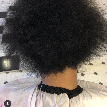 Jolly Girl Curls - Before and after hydration treatment - Hair Stylists Near Me Jolly Girl Curls - Before and after hydration treatment - Hair Stylists Near Me