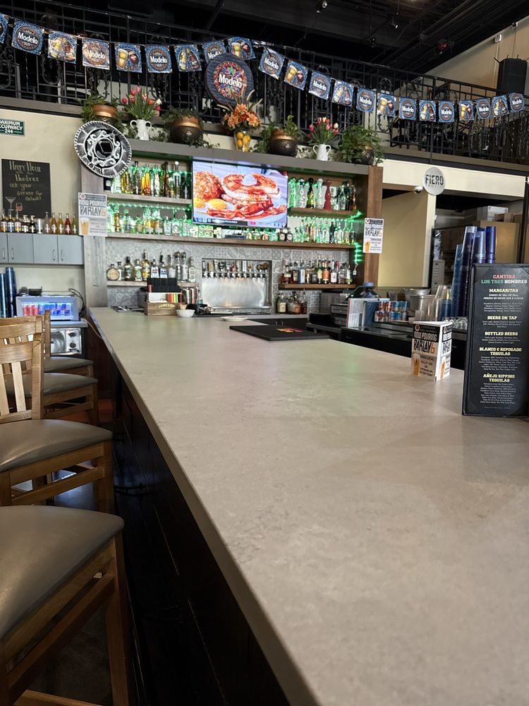 Cantina Los Tres Hombres