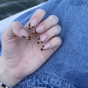 Lee Spa Nails - Nail Salons Near Me - Charlotte, North Carolina