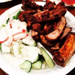 Wülfeler Biergarten - Spareribs mit Salat
