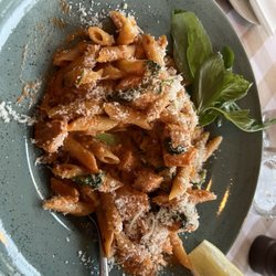 Parma - Rigatoni with salmon