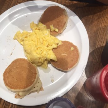 Eggs 'n Things Ko Olina - Kids pancake and scramble - American Near Me - Kapolei, Hawaii Eggs 'n Things Ko Olina - Kids pancake and scramble - American Near Me - Kapolei, Hawaii