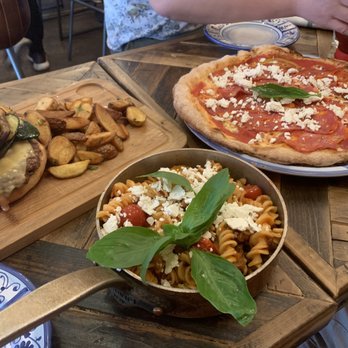 Little Nonna - Pizza Near Me - Paris, 75 Little Nonna - Pizza Near Me - Paris, 75