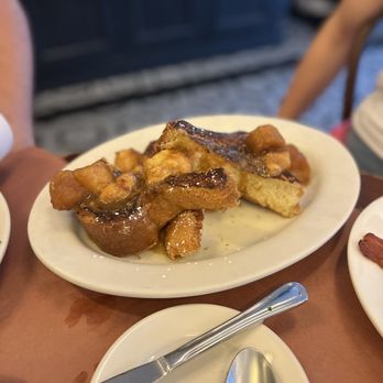 The Smith - New American Near Me - New York, New York The Smith - New American Near Me - New York, New York