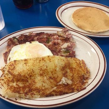 Uncle Dave's Cafe - Corned Beef and hash, with eggs and a side of pancake - American Near Me - Port Orchard, Washington Uncle Dave's Cafe - Corned Beef and hash, with eggs and a side of pancake - American Near Me - Port Orchard, Washington