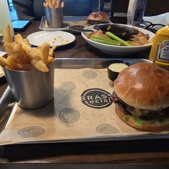 Brass Social - Burger - Burgers Near Me - Louisville, Kentucky