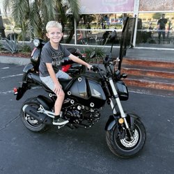 Steady Garage - '23 Honda Grom