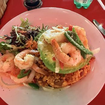 Casa Vieja - Avocado stuffed with shrimp. Salad and rice - Puerto Rican Near Me - Kissimmee, Florida