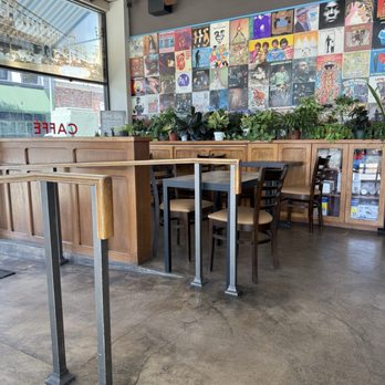 Caffe Hub - Seating section - Cafes Near Me - Los Angeles, California