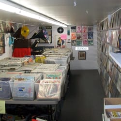 Vintage Vinyl & Victrolas - Thousands of vinyl LPs, 45s, and 78s available, record players as well!