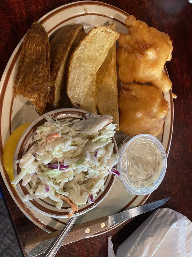 Hunter's Inn Restaurant & Motel Logo