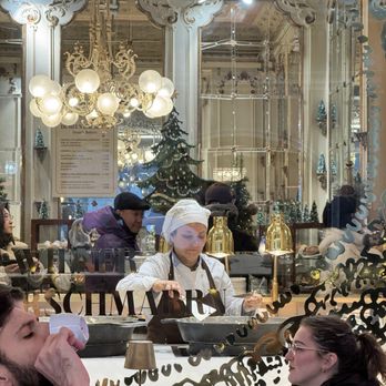 Demel - Making the pancakes - Cafes Near Me - Vienna, 9