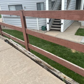 Custom Management Group - Fencing needs painting and repair. - Property Management Near Me - Aurora, Colorado