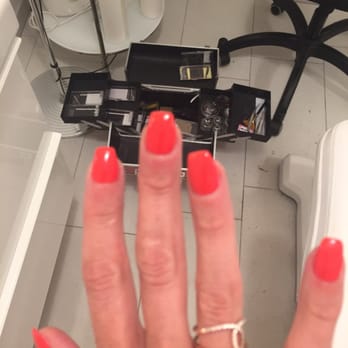 Tang Mai - Meine Nägel sehen perfekt aus!!!tolle Form und ich liebe die Fatbe.... - Nail Salons Near Me - Vienna, 9 Tang Mai - Meine Nägel sehen perfekt aus!!!tolle Form und ich liebe die Fatbe.... - Nail Salons Near Me - Vienna, 9