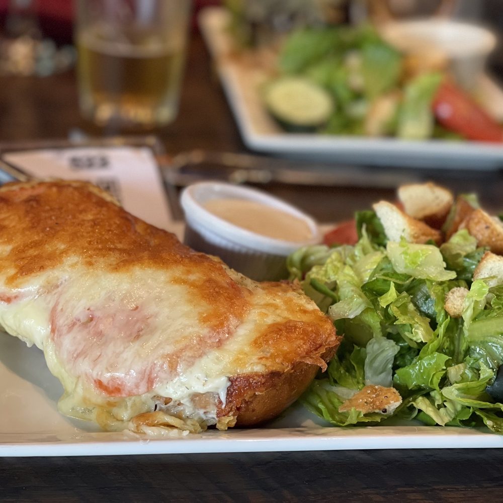 The 522 - Crab Sandwich - Beer Bar Near Me - Woodinville, Washington