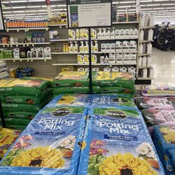 BLAIN'S FARM & FLEET - Bourbonnais, IL