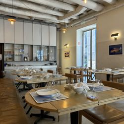 Ostras & Coisas - Dining