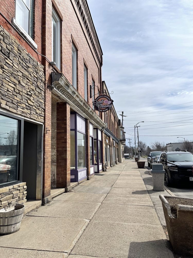 SWEET BLESSINGS Updated October 2024 16 W Main St, Shortsville, New