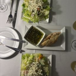 Salad, bread and herb oil Salad, bread and herb oil