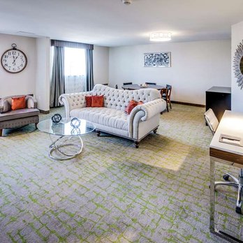 DoubleTree by Hilton Huntington - Guest room - Hotels Near Me - Huntington, West Virginia DoubleTree by Hilton Huntington - Guest room - Hotels Near Me - Huntington, West Virginia