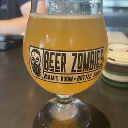 Pfriem Peche' lambic. Lightly sour and effervescent. Great Pfriem Peche' lambic. Lightly sour and effervescent. Great