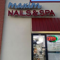 Maxim Nails & Spa