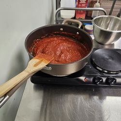 Young Chefs Academy - Homemade pasta sauce