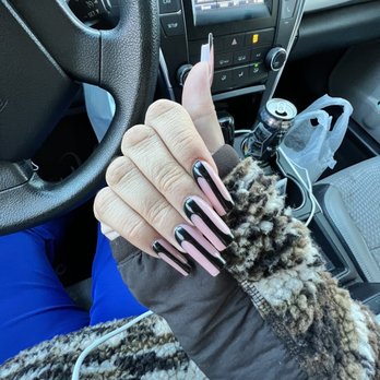 HERE Nail Spa - Nail Salons Near Me - Campbell, California