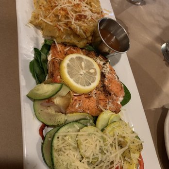 Taggart’s Grill - Taggart's Salmon with au gratin potatoes and cheesy vegetables - Burgers Near Me - Morgan, Utah Taggart’s Grill - Taggart's Salmon with au gratin potatoes and cheesy vegetables - Burgers Near Me - Morgan, Utah