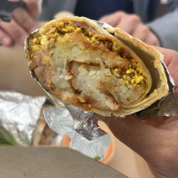 Vida Pura - Breakfast burrito with soyrizo, tofu scramble, and refried beans - Breakfast & Brunch Near Me - Los Angeles, California Vida Pura - Breakfast burrito with soyrizo, tofu scramble, and refried beans - Breakfast & Brunch Near Me - Los Angeles, California