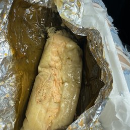Tamale Con Pollo