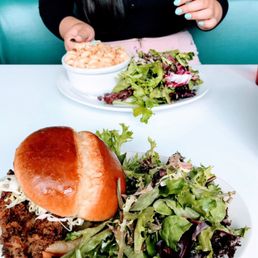 Crispy Chicken Sandwich, Mac N Cheese Crispy Chicken Sandwich, Mac N Cheese