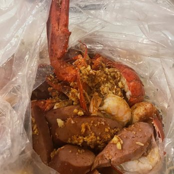 La Juicy Seafood - Lobster & Shrimp Cajun Boil - Cajun/Creole Near Me - O'Fallon, Missouri