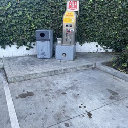 Shell - Horrible air pump hasn't worked in years