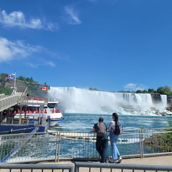 Niagara Falls - Landmarks & Historical Buildings Near Me - Niagara Falls, Ontario Niagara Falls - Landmarks & Historical Buildings Near Me - Niagara Falls, Ontario